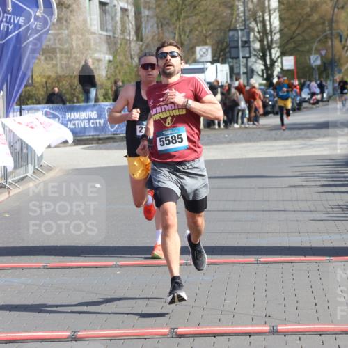 12.04.2026 - 45. Internationalen Wilhelmsburger Insellauf Strokosch-Dieckow http://msf.ph/oto/9453541 12.04.2026 10:27:57 Ziel 5585, 2181 meine-sportfotos.de