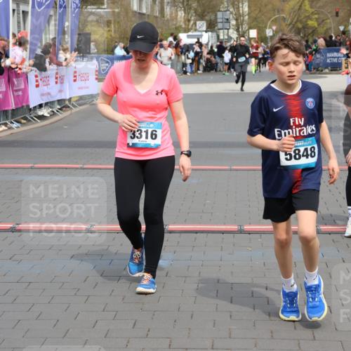 12.04.2026 - 45. Internationalen Wilhelmsburger Insellauf Strokosch-Dieckow http://msf.ph/oto/9453574 12.04.2026 13:06:14 Ziel 4219, 5848 meine-sportfotos.de