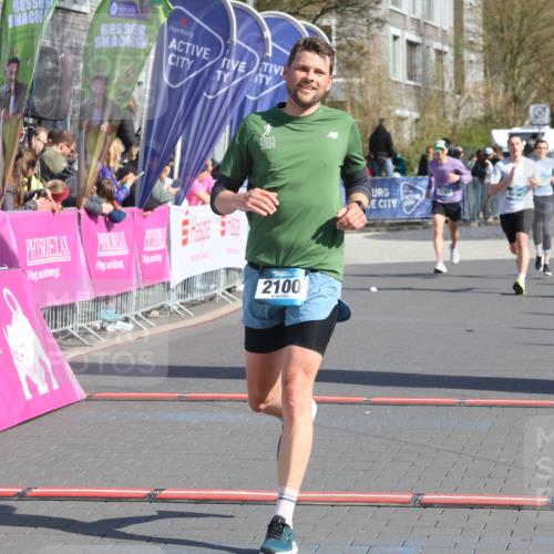 12.04.2026 - 45. Internationalen Wilhelmsburger Insellauf Strokosch-Dieckow http://msf.ph/oto/9453602 12.04.2026 10:40:26 Ziel 2100 meine-sportfotos.de