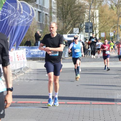 12.04.2026 - 45. Internationalen Wilhelmsburger Insellauf Strokosch-Dieckow http://msf.ph/oto/9453631 12.04.2026 10:28:31 Ziel 2265, 5473 meine-sportfotos.de