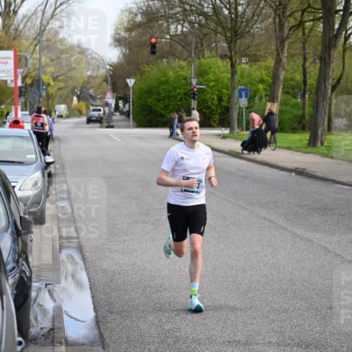 12.04.2026 - 45. Internationalen Wilhelmsburger Insellauf J. Mangold http://msf.ph/oto/9453641 12.04.2026 10:12:24 Ziel 2873 meine-sportfotos.de