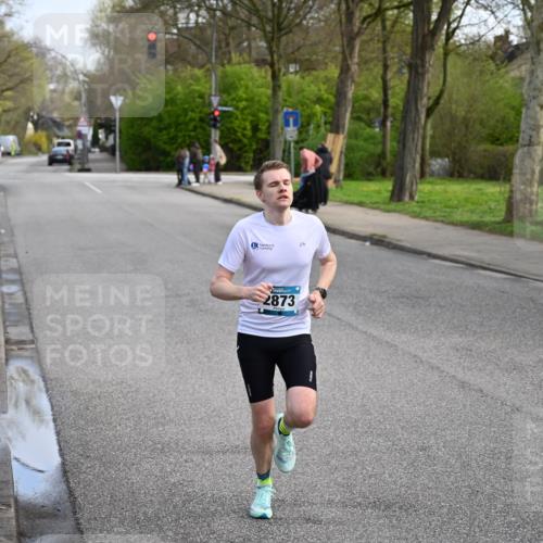 12.04.2026 - 45. Internationalen Wilhelmsburger Insellauf J. Mangold http://msf.ph/oto/9453648 12.04.2026 10:12:25 Ziel 2873 meine-sportfotos.de