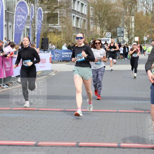 12.04.2026 - 45. Internationalen Wilhelmsburger Insellauf Strokosch-Dieckow http://msf.ph/oto/9453720 12.04.2026 13:06:01 Ziel 5414, 4126, 3782, 3164, 4452, 4775 meine-sportfotos.de