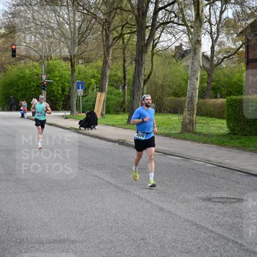 12.04.2026 - 45. Internationalen Wilhelmsburger Insellauf J. Mangold http://msf.ph/oto/9453739 12.04.2026 10:13:49 Ziel 2119, 3979 meine-sportfotos.de