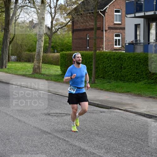 12.04.2026 - 45. Internationalen Wilhelmsburger Insellauf J. Mangold http://msf.ph/oto/9453745 12.04.2026 10:13:50 Ziel 2119, 3979 meine-sportfotos.de