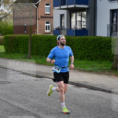 12.04.2026 - 45. Internationalen Wilhelmsburger Insellauf J. Mangold http://msf.ph/oto/9453762 12.04.2026 10:13:51 Ziel 2119, 3979 meine-sportfotos.de
