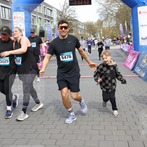 12.04.2026 - 45. Internationalen Wilhelmsburger Insellauf Strokosch-Dieckow http://msf.ph/oto/9453833 12.04.2026 13:05:53 Ziel 5476, 4105, 3934, 5597, 5249, 5263, 5414 meine-sportfotos.de