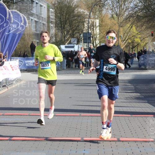 12.04.2026 - 45. Internationalen Wilhelmsburger Insellauf Strokosch-Dieckow http://msf.ph/oto/9453843 12.04.2026 10:28:48 Ziel 4995, 5833 meine-sportfotos.de