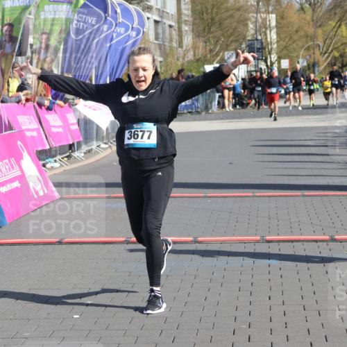 12.04.2026 - 45. Internationalen Wilhelmsburger Insellauf Strokosch-Dieckow http://msf.ph/oto/9453875 12.04.2026 10:40:53 Ziel 3702, 4907, 2525, 3677, 2379 meine-sportfotos.de