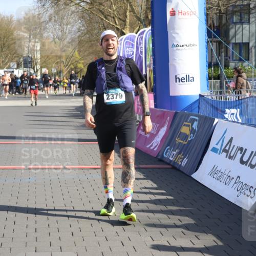 12.04.2026 - 45. Internationalen Wilhelmsburger Insellauf Strokosch-Dieckow http://msf.ph/oto/9453919 12.04.2026 10:40:55 Ziel 3677, 2379 meine-sportfotos.de