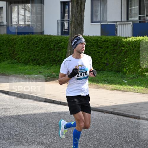 12.04.2026 - 45. Internationalen Wilhelmsburger Insellauf J. Mangold http://msf.ph/oto/9453931 12.04.2026 10:15:53 Ziel 2970, 2405, 3685, 3113, 2487 meine-sportfotos.de