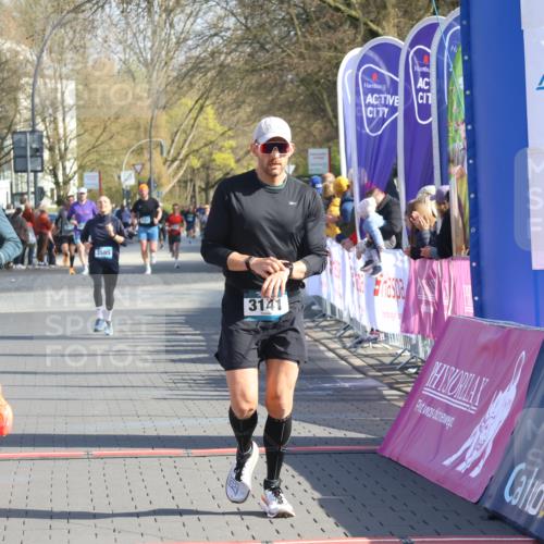 12.04.2026 - 45. Internationalen Wilhelmsburger Insellauf Strokosch-Dieckow http://msf.ph/oto/9453949 12.04.2026 10:28:57 Ziel 3904, 4994, 4831, 3141, 4883 meine-sportfotos.de