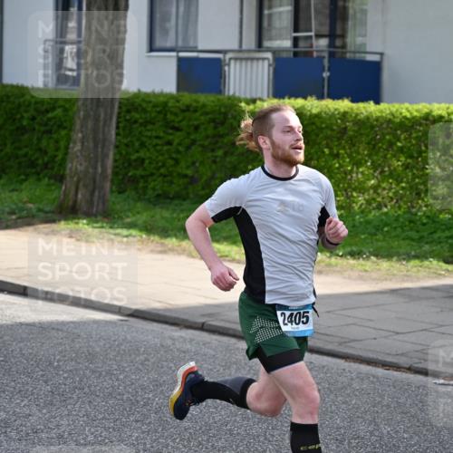 12.04.2026 - 45. Internationalen Wilhelmsburger Insellauf J. Mangold http://msf.ph/oto/9453953 12.04.2026 10:16:07 Ziel 2405, 3685, 3113, 2487, 5676 meine-sportfotos.de