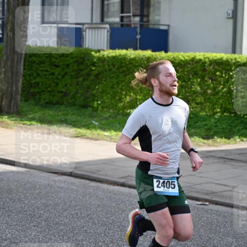 12.04.2026 - 45. Internationalen Wilhelmsburger Insellauf J. Mangold http://msf.ph/oto/9453956 12.04.2026 10:16:07 Ziel 2405, 3685, 3113, 2487, 5676 meine-sportfotos.de