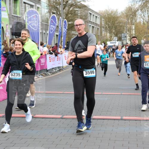 12.04.2026 - 45. Internationalen Wilhelmsburger Insellauf Strokosch-Dieckow http://msf.ph/oto/9454052 12.04.2026 13:05:30 Ziel 5128, 5098, 5235, 5234, 5504, 2139, 3001, 2443, 5862, 5110, 4892 meine-sportfotos.de