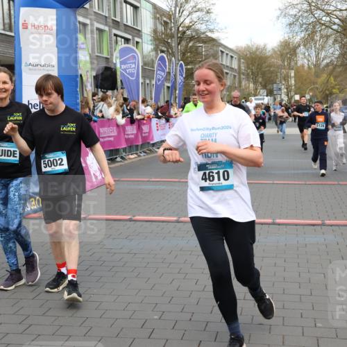 12.04.2026 - 45. Internationalen Wilhelmsburger Insellauf Strokosch-Dieckow http://msf.ph/oto/9454072 12.04.2026 13:05:28 Ziel 4610, 5128, 5098, 5235, 5234, 5504, 2139, 3001, 2443 meine-sportfotos.de