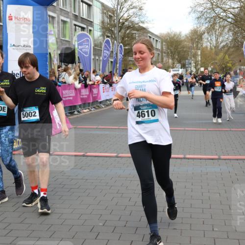 12.04.2026 - 45. Internationalen Wilhelmsburger Insellauf Strokosch-Dieckow http://msf.ph/oto/9454078 12.04.2026 13:05:28 Ziel 4610, 5128, 5098, 5235, 5234, 5504, 2139, 3001, 2443 meine-sportfotos.de