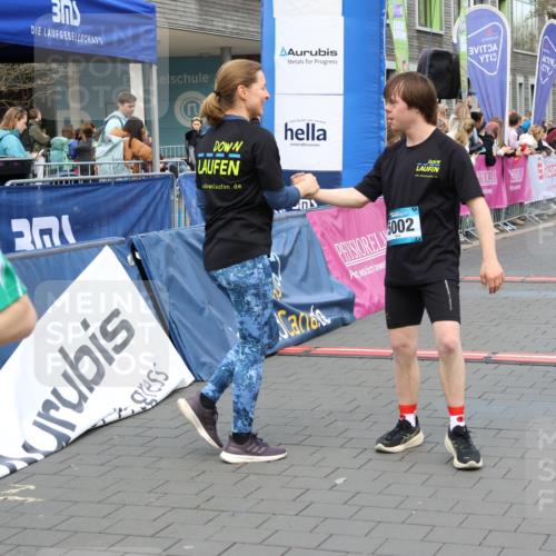 12.04.2026 - 45. Internationalen Wilhelmsburger Insellauf Strokosch-Dieckow http://msf.ph/oto/9454099 12.04.2026 13:05:26 Ziel 5002, 5427, 4610, 5128, 5098, 5235, 5234, 5504, 2139 meine-sportfotos.de
