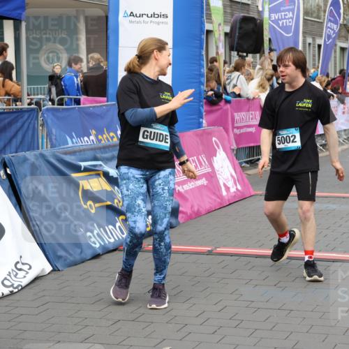 12.04.2026 - 45. Internationalen Wilhelmsburger Insellauf Strokosch-Dieckow http://msf.ph/oto/9454130 12.04.2026 13:05:24 Ziel 5002, 5427, 4610 meine-sportfotos.de