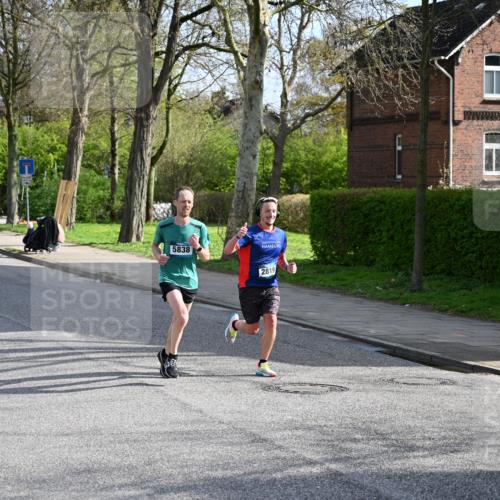 12.04.2026 - 45. Internationalen Wilhelmsburger Insellauf J. Mangold http://msf.ph/oto/9454142 12.04.2026 10:17:15 Ziel 3401, 5838, 2819, 2866, 4205, 3682, 4475 meine-sportfotos.de