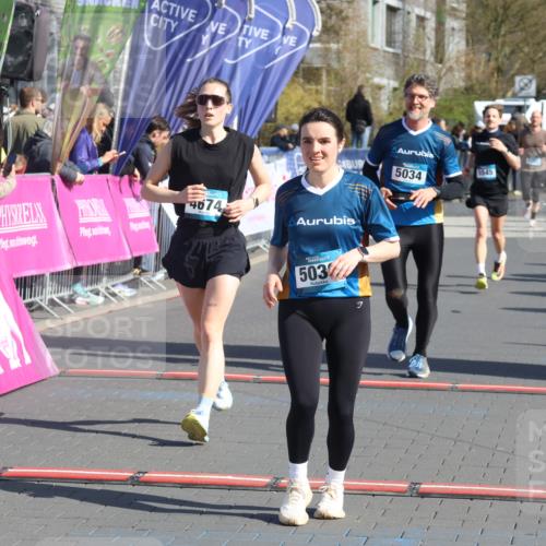 12.04.2026 - 45. Internationalen Wilhelmsburger Insellauf Strokosch-Dieckow http://msf.ph/oto/9454162 12.04.2026 10:41:51 Ziel 4295, 5038, 4674, 5034, 3861 meine-sportfotos.de