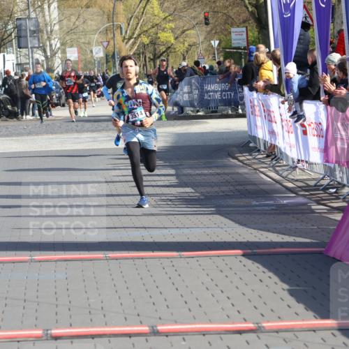 12.04.2026 - 45. Internationalen Wilhelmsburger Insellauf Strokosch-Dieckow http://msf.ph/oto/9454171 12.04.2026 10:29:21 Ziel 5316, 3514 meine-sportfotos.de