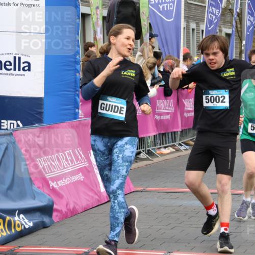 12.04.2026 - 45. Internationalen Wilhelmsburger Insellauf Strokosch-Dieckow http://msf.ph/oto/9454173 12.04.2026 13:05:23 Ziel 5144, 5002, 5427, 4610 meine-sportfotos.de