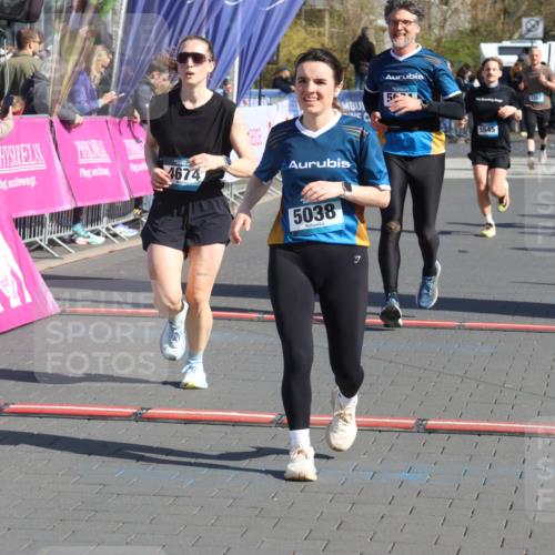 12.04.2026 - 45. Internationalen Wilhelmsburger Insellauf Strokosch-Dieckow http://msf.ph/oto/9454174 12.04.2026 10:41:51 Ziel 4295, 5038, 4674, 5034, 3861 meine-sportfotos.de