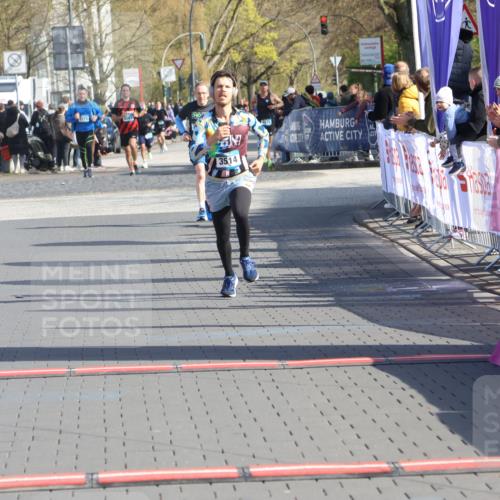 12.04.2026 - 45. Internationalen Wilhelmsburger Insellauf Strokosch-Dieckow http://msf.ph/oto/9454181 12.04.2026 10:29:21 Ziel 5316, 3514 meine-sportfotos.de