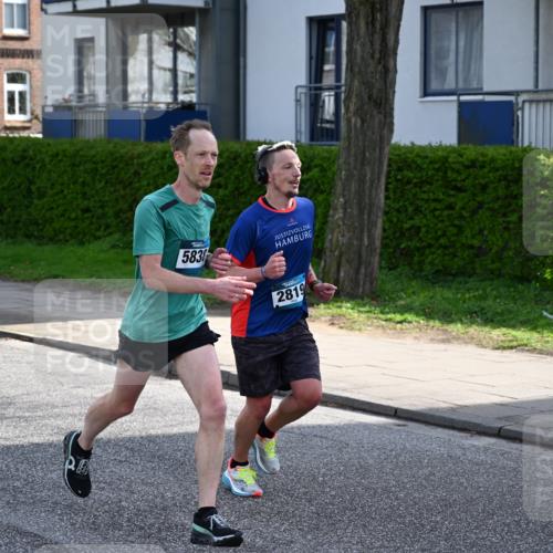 12.04.2026 - 45. Internationalen Wilhelmsburger Insellauf J. Mangold http://msf.ph/oto/9454184 12.04.2026 10:17:17 Ziel 3401, 5838, 2819, 2866, 4205, 3682, 4475 meine-sportfotos.de