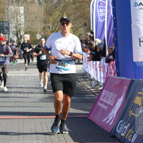 12.04.2026 - 45. Internationalen Wilhelmsburger Insellauf Strokosch-Dieckow http://msf.ph/oto/9454185 12.04.2026 10:41:55 Ziel 4674, 5034, 3861, 5545, 2812 meine-sportfotos.de
