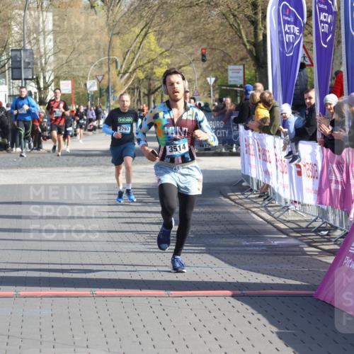 12.04.2026 - 45. Internationalen Wilhelmsburger Insellauf Strokosch-Dieckow http://msf.ph/oto/9454191 12.04.2026 10:29:22 Ziel 5316, 3514 meine-sportfotos.de