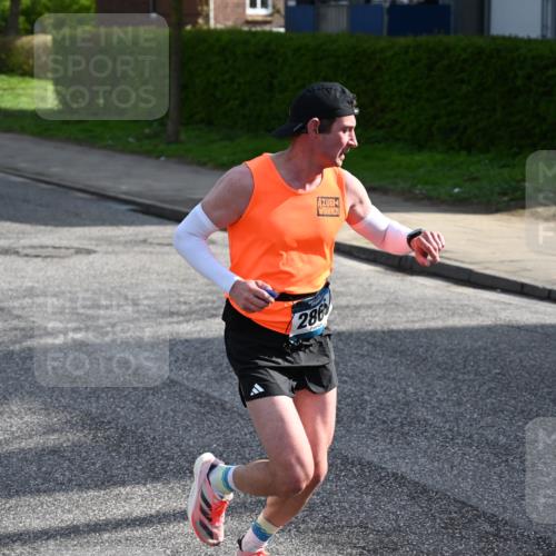 12.04.2026 - 45. Internationalen Wilhelmsburger Insellauf J. Mangold http://msf.ph/oto/9454194 12.04.2026 10:17:43 Ziel 2866, 4205, 3682, 4475, 3262, 5554 meine-sportfotos.de