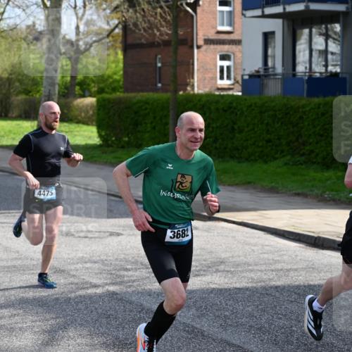 12.04.2026 - 45. Internationalen Wilhelmsburger Insellauf J. Mangold http://msf.ph/oto/9454235 12.04.2026 10:17:51 Ziel 4205, 3682, 4475, 3262, 5554 meine-sportfotos.de