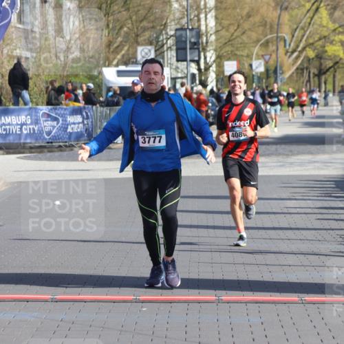 12.04.2026 - 45. Internationalen Wilhelmsburger Insellauf Strokosch-Dieckow http://msf.ph/oto/9454270 12.04.2026 10:29:30 Ziel 2793, 3777, 4979, 4087 meine-sportfotos.de
