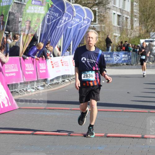 12.04.2026 - 45. Internationalen Wilhelmsburger Insellauf Strokosch-Dieckow http://msf.ph/oto/9454311 12.04.2026 10:42:22 Ziel 2836 meine-sportfotos.de