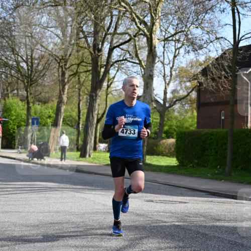 12.04.2026 - 45. Internationalen Wilhelmsburger Insellauf J. Mangold http://msf.ph/oto/9454337 12.04.2026 10:18:44 Ziel 4733, 4583, 4117, 3644, 2757, 2757, 5049, 2671, 2549, 3289 meine-sportfotos.de