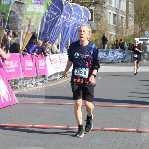 12.04.2026 - 45. Internationalen Wilhelmsburger Insellauf Strokosch-Dieckow http://msf.ph/oto/9454338 12.04.2026 10:42:22 Ziel 2836 meine-sportfotos.de