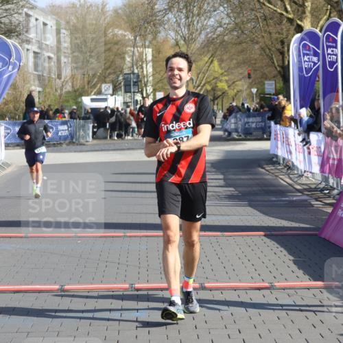 12.04.2026 - 45. Internationalen Wilhelmsburger Insellauf Strokosch-Dieckow http://msf.ph/oto/9454356 12.04.2026 10:29:35 Ziel 3777, 4979, 4087, 3735 meine-sportfotos.de