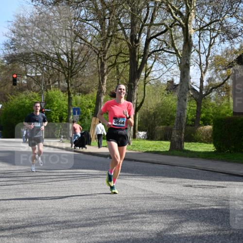 12.04.2026 - 45. Internationalen Wilhelmsburger Insellauf J. Mangold http://msf.ph/oto/9454357 12.04.2026 10:18:46 Ziel 4733, 4583, 4117, 3644, 2757, 5049, 2671, 2549, 3289, 5456, 2789 meine-sportfotos.de