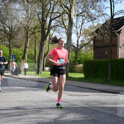 12.04.2026 - 45. Internationalen Wilhelmsburger Insellauf J. Mangold http://msf.ph/oto/9454372 12.04.2026 10:18:46 Ziel 4733, 4583, 4117, 3644, 2757, 5049, 2671, 2549, 3289, 5456, 2789 meine-sportfotos.de