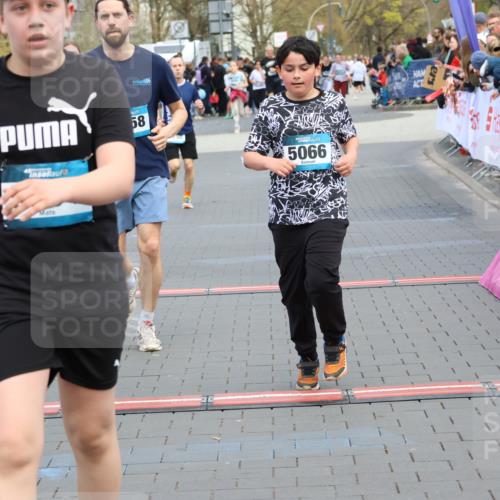 12.04.2026 - 45. Internationalen Wilhelmsburger Insellauf Strokosch-Dieckow http://msf.ph/oto/9454387 12.04.2026 13:05:01 Ziel 5064, 4048, 5423, 5066, 5458, 5728, 5724, 2798 meine-sportfotos.de