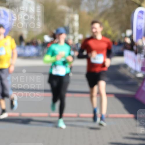 12.04.2026 - 45. Internationalen Wilhelmsburger Insellauf Strokosch-Dieckow http://msf.ph/oto/9454464 12.04.2026 10:42:35 Ziel 2222, 3419, 4042, 3991 meine-sportfotos.de