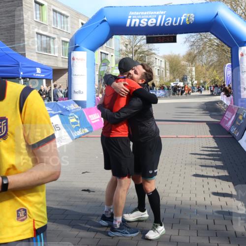 12.04.2026 - 45. Internationalen Wilhelmsburger Insellauf Strokosch-Dieckow http://msf.ph/oto/9454561 12.04.2026 10:42:45 Ziel  meine-sportfotos.de