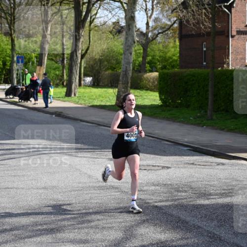 12.04.2026 - 45. Internationalen Wilhelmsburger Insellauf J. Mangold http://msf.ph/oto/9454571 12.04.2026 10:20:56 Ziel 3134, 3208, 2212, 4003, 5591, 2127, 3099, 2253 meine-sportfotos.de