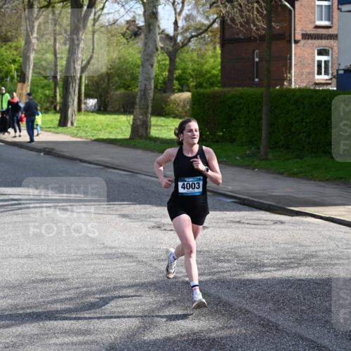12.04.2026 - 45. Internationalen Wilhelmsburger Insellauf J. Mangold http://msf.ph/oto/9454576 12.04.2026 10:20:57 Ziel 3134, 3208, 2212, 4003, 5591, 2127, 3099, 2253 meine-sportfotos.de