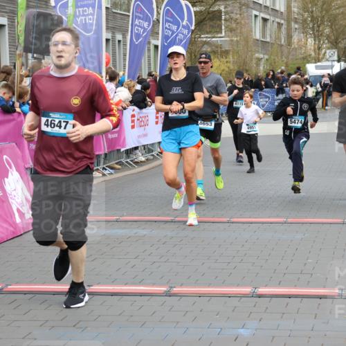12.04.2026 - 45. Internationalen Wilhelmsburger Insellauf Strokosch-Dieckow http://msf.ph/oto/9454607 12.04.2026 13:04:41 Ziel 5257, 4647, 5565, 4600, 5474, 4653, 5420, 5599, 5620, 4951, 4115 meine-sportfotos.de