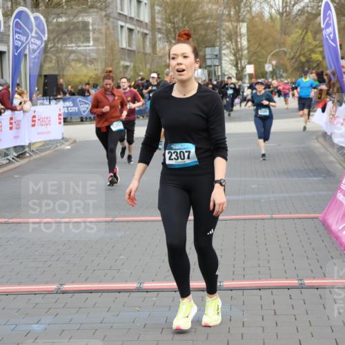 12.04.2026 - 45. Internationalen Wilhelmsburger Insellauf Strokosch-Dieckow http://msf.ph/oto/9454644 12.04.2026 13:04:36 Ziel 3870, 5193, 2307, 5257, 4647, 5565 meine-sportfotos.de