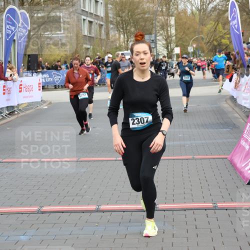12.04.2026 - 45. Internationalen Wilhelmsburger Insellauf Strokosch-Dieckow http://msf.ph/oto/9454652 12.04.2026 13:04:36 Ziel 3870, 5193, 2307, 5257, 4647, 5565 meine-sportfotos.de
