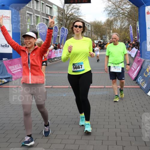 12.04.2026 - 45. Internationalen Wilhelmsburger Insellauf Strokosch-Dieckow http://msf.ph/oto/9454661 12.04.2026 13:04:31 Ziel 5469, 2128, 5667, 2089, 3870, 5193, 2307 meine-sportfotos.de